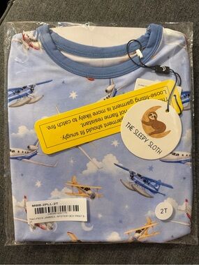 The Sleepy Sloth Boys' Blue Airplane Pajama Set - 2T